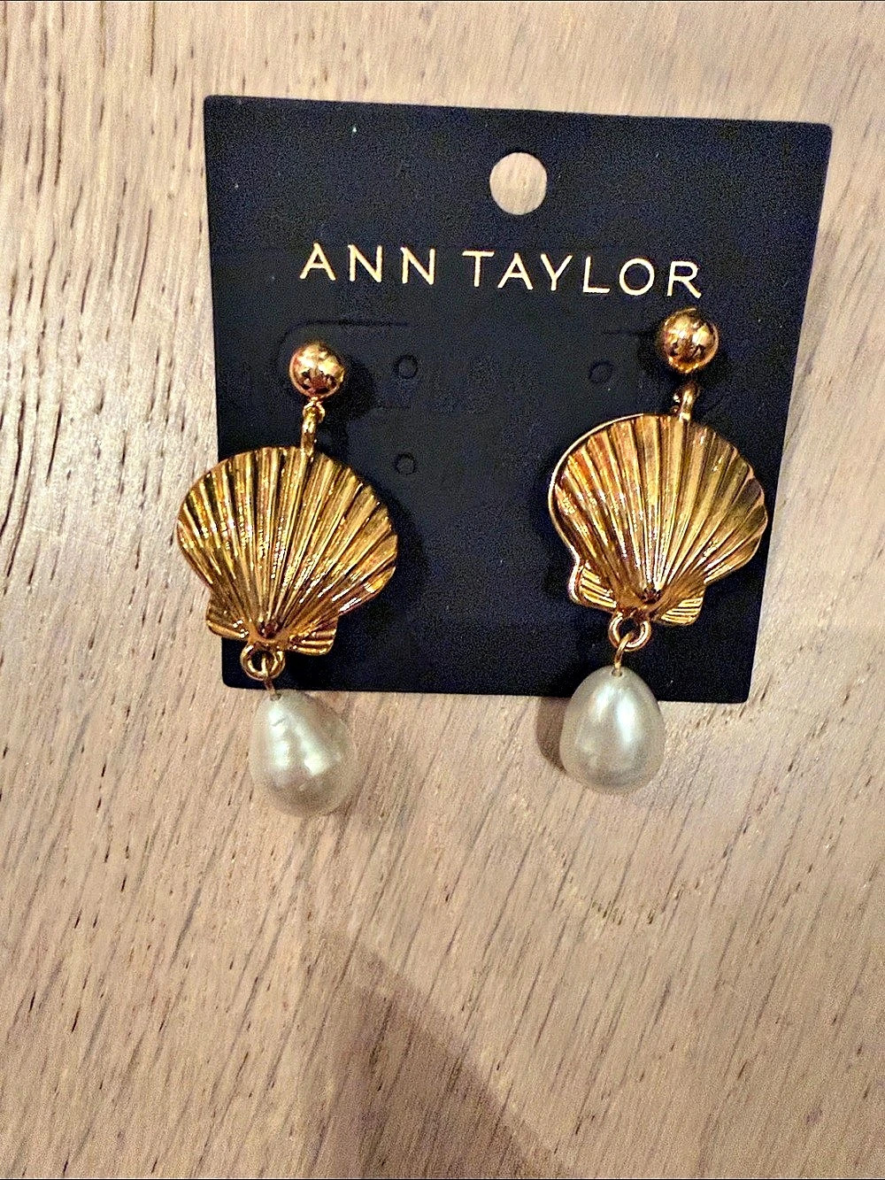 Ann Taylor Pearl Shell Drop Earrings Gold & White NWT